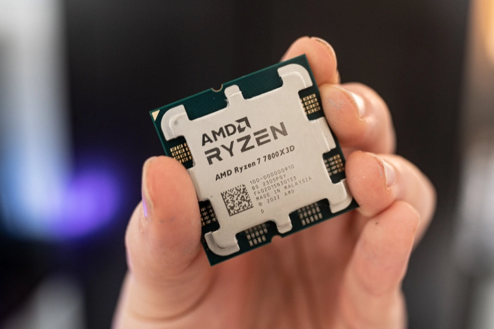 AMD Ryzen 7 7800X3D vs. AMD Ryzen 9 7950X3D